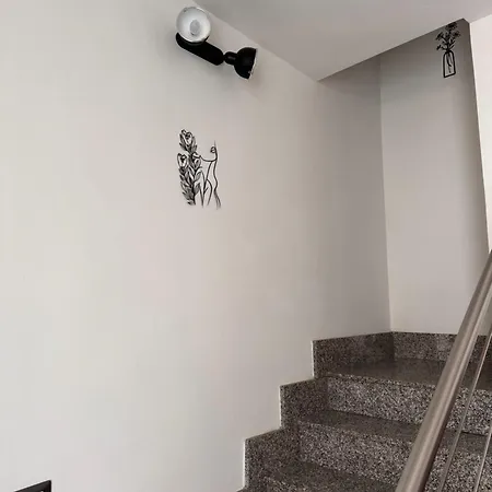 La Casa Di Eva * アヴォラ